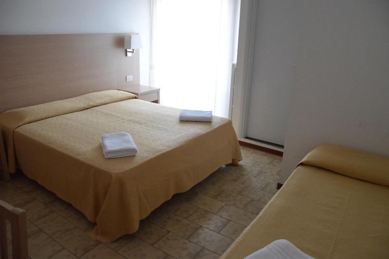 פסארו Hotel Caesar מראה חיצוני תמונה