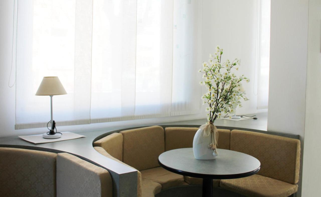 פסארו Hotel Caesar מראה חיצוני תמונה