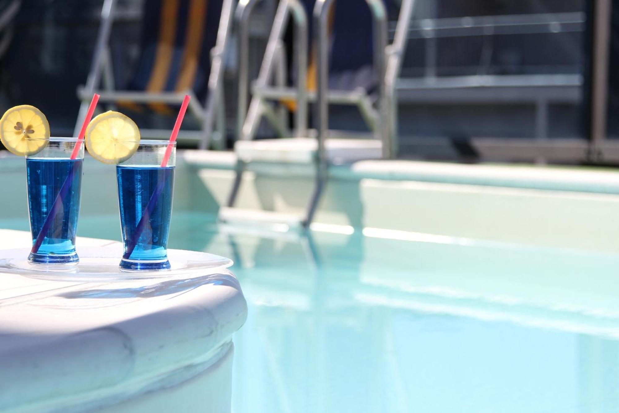 פסארו Hotel Caesar מראה חיצוני תמונה