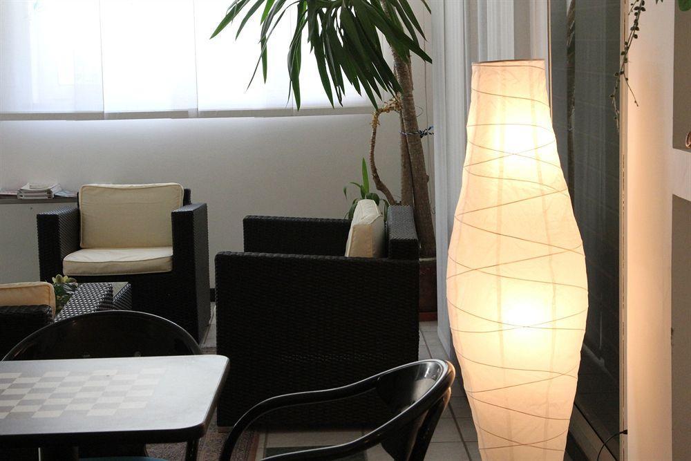 פסארו Hotel Caesar מראה חיצוני תמונה